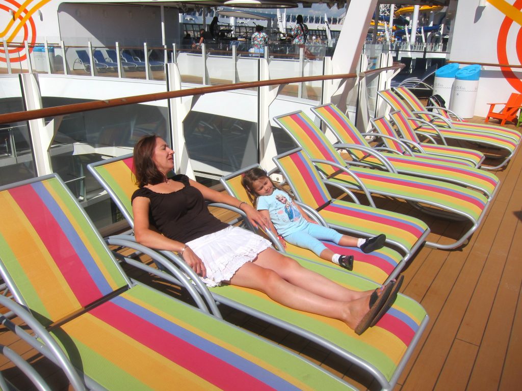 Big and Small Deck chairs with mum and daughter RCL Harmony of the Seas